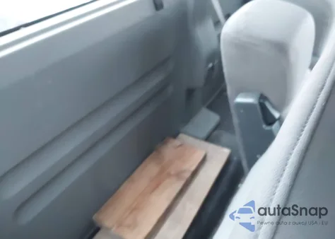 2005 Ford F-150 Stx/Xl/Xlt from USA, damaged, VIN 1FTRF12W45NB22979